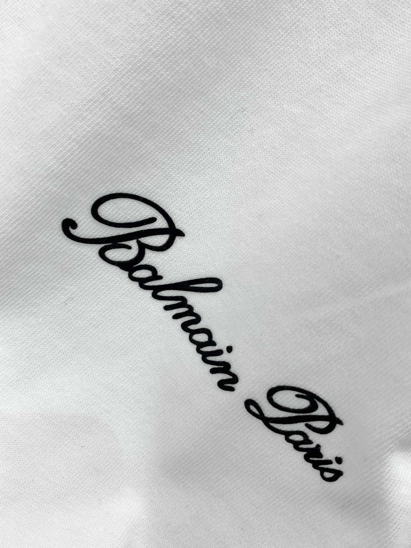 Title: Balmain 2025AW Fashion Loop-Ride T-shirts with High-Grade Features Summary: New summer products with top-grade printing, imported fabrics, comfortable fit, and 2 color - 图片 6