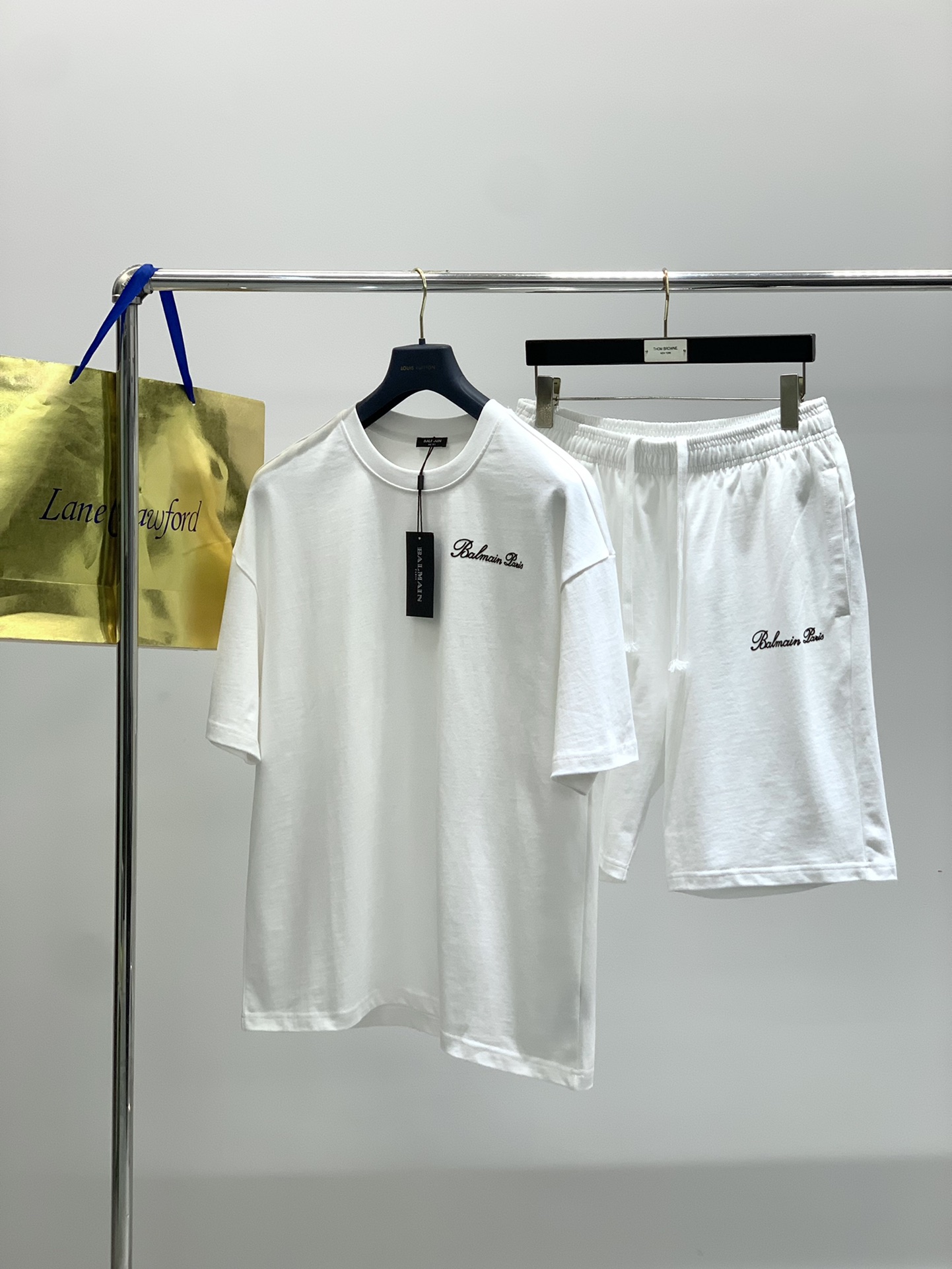 Title: Balmain 2025AW Fashion Loop-Ride T-shirts with High-Grade Features Summary: New summer products with top-grade printing, imported fabrics, comfortable fit, and 2 color - 图片 9