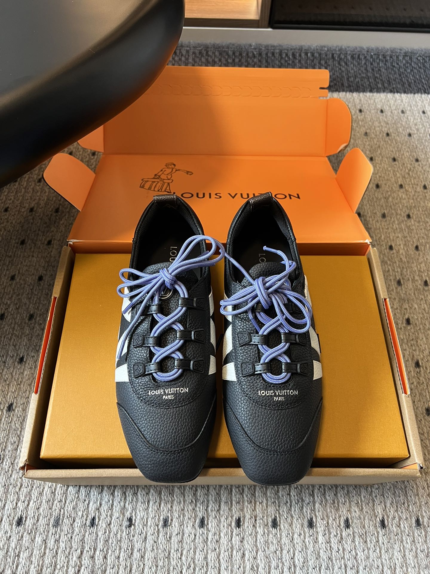 ➕扣+20
Louis Vuitton路易威登驴牌春夏Sneakerina系列 芭蕾运动鞋 德训鞋 平底