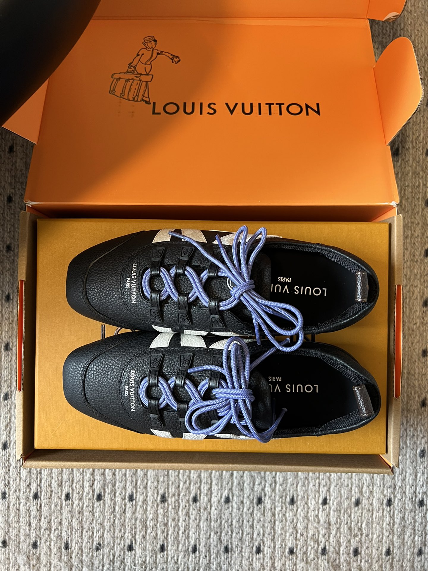 ➕扣+20
Louis Vuitton路易威登驴牌春夏Sneakerina系列 芭蕾运动鞋 德训鞋 平底