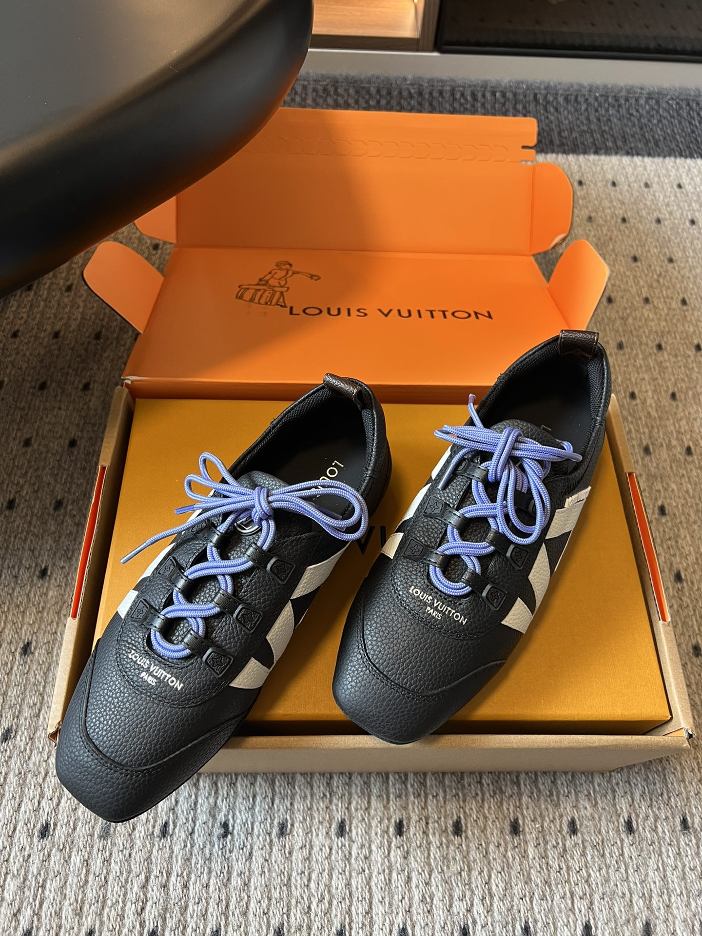 ➕扣+20
Louis Vuitton路易威登驴牌春夏Sneakerina系列 芭蕾运动鞋 德训鞋 平底