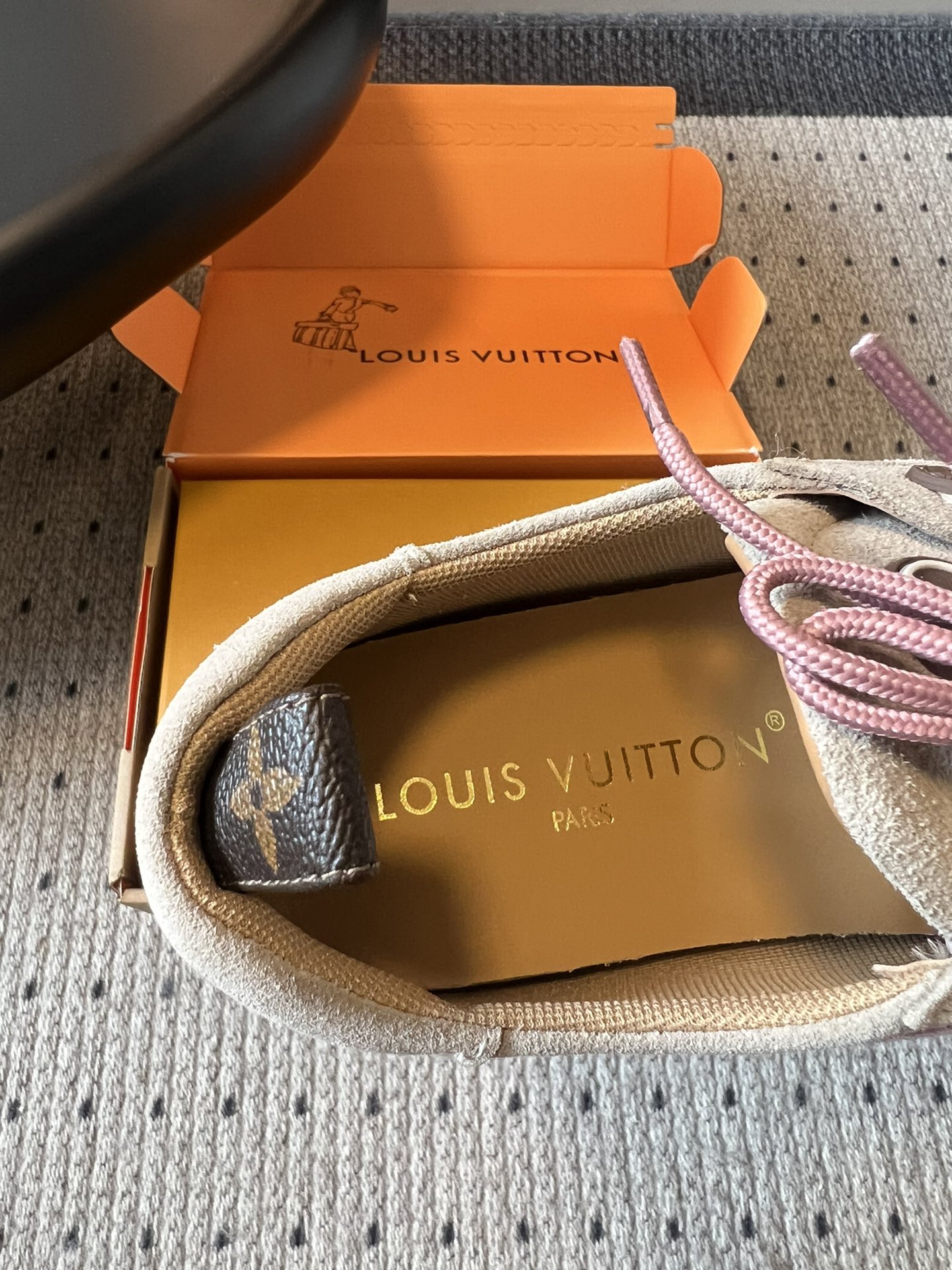 ➕扣+20
Louis Vuitton路易威登驴牌春夏Sneakerina系列 芭蕾运动鞋 德训鞋 平底