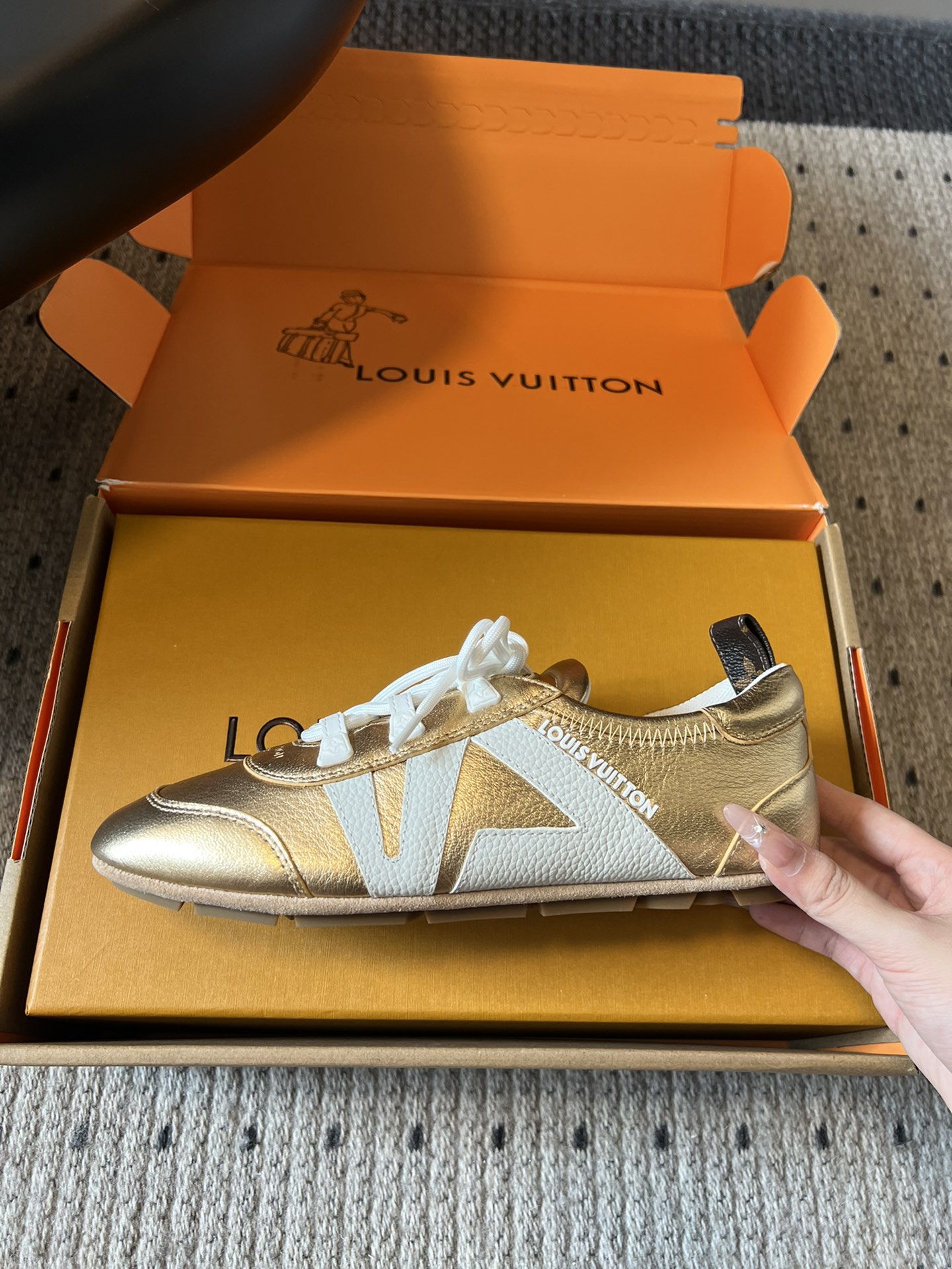 ➕扣+20
Louis Vuitton路易威登驴牌春夏Sneakerina系列 芭蕾运动鞋 德训鞋 平底