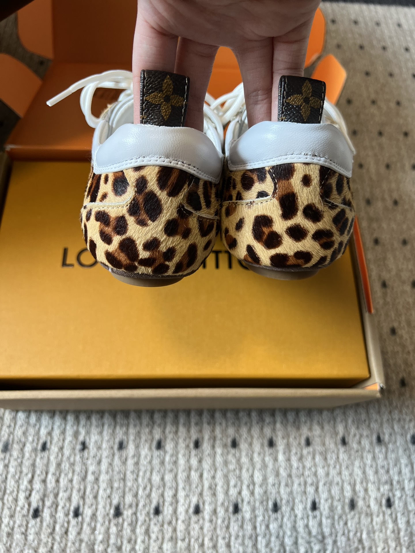 ➕扣+20
Louis Vuitton路易威登驴牌春夏Sneakerina系列 芭蕾运动鞋 德训鞋 平底