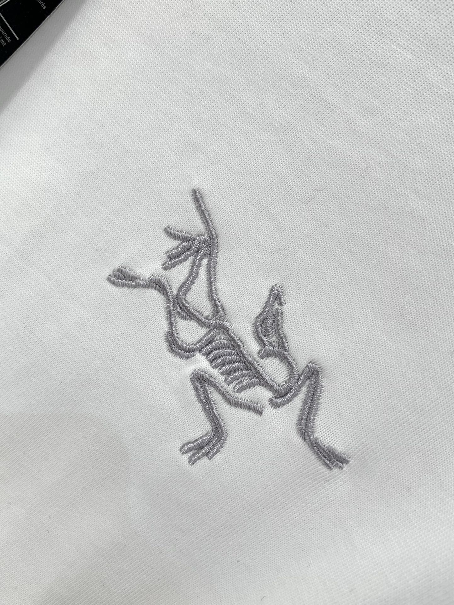 “Arcteryx Original Bird Long-Sleeve T-Shirts 2025: Stylish, Noble, and Elegant Fashion with Special Features” - 图片 6