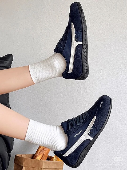 NO:874092,On-foot demonstration pictures&,casual shoes/sports shoes,sneakers19860909上脚示范图&,休闲鞋/运动鞋,sneakers,Women's Shoes