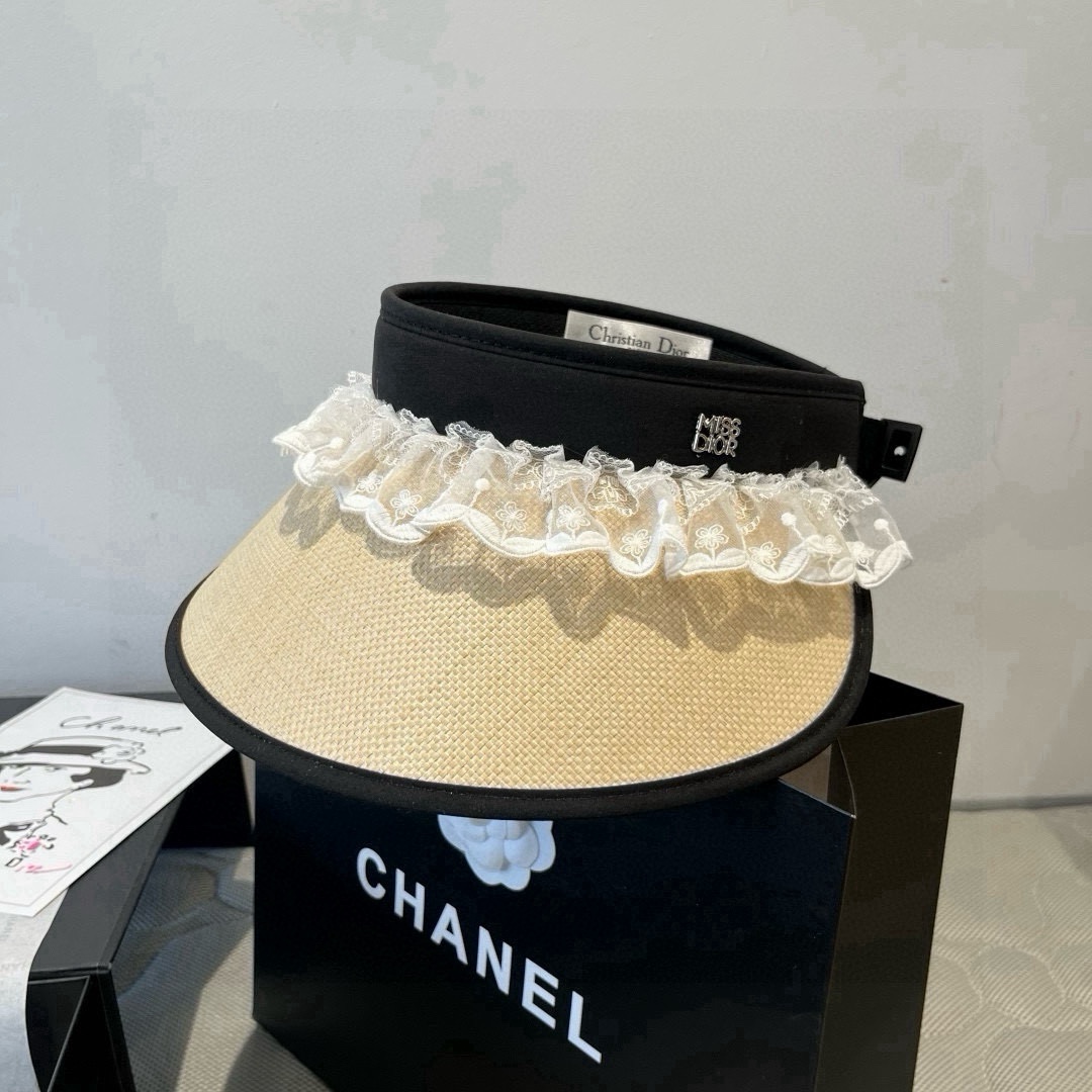 🆕

Dior迪奥拉菲草空顶遮阳帽