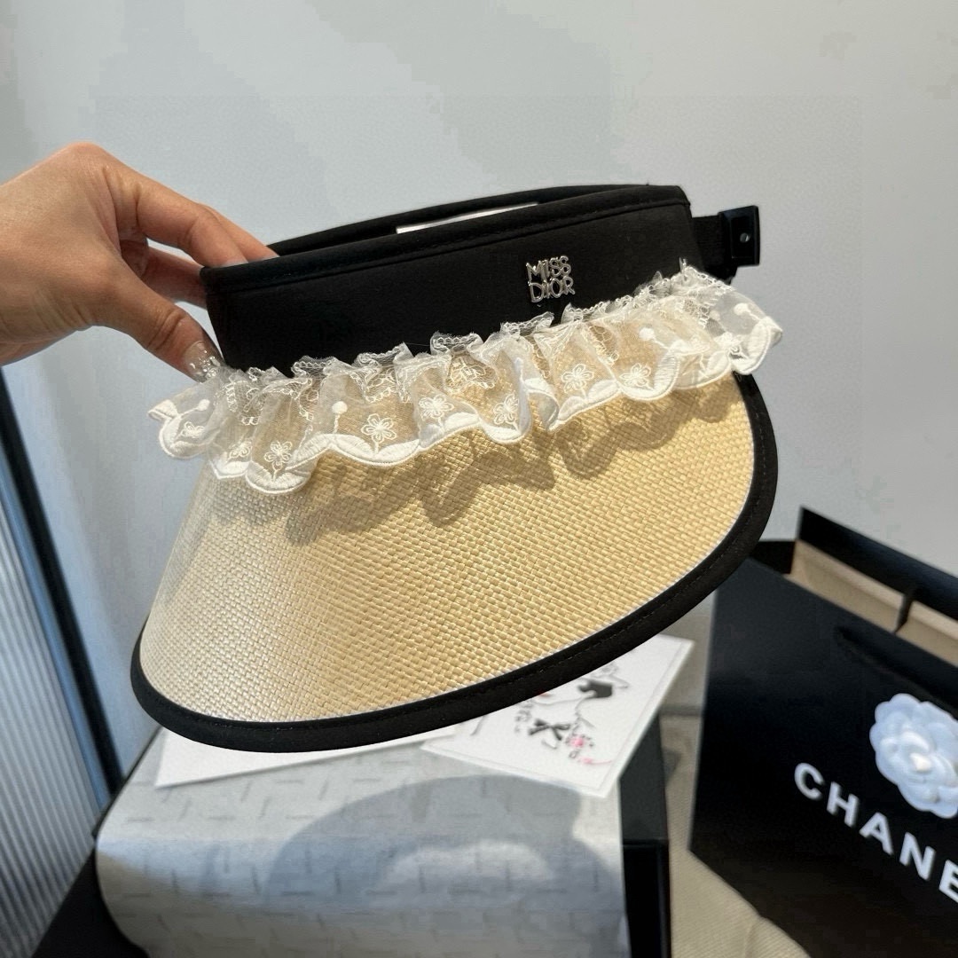 🆕

Dior迪奥拉菲草空顶遮阳帽