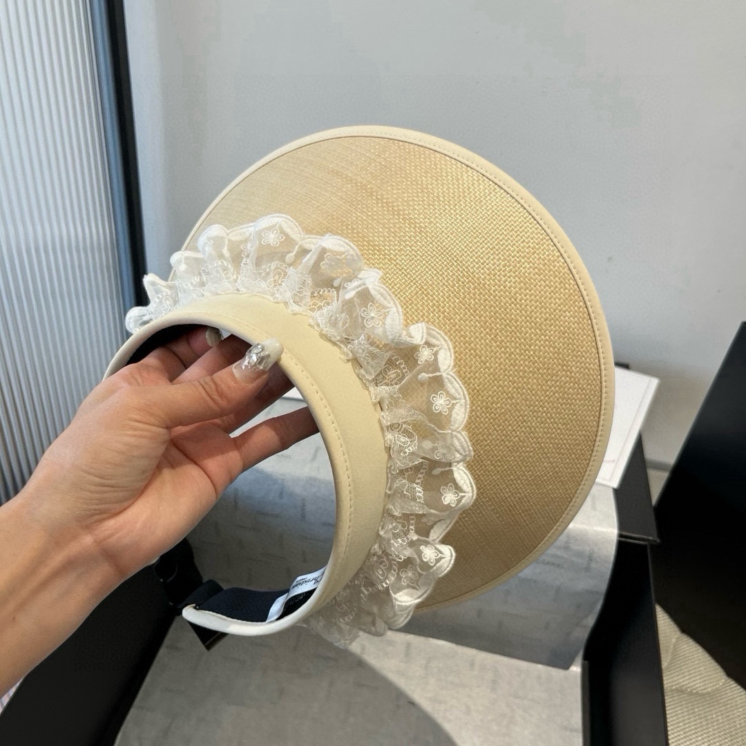 🆕

Dior迪奥拉菲草空顶遮阳帽