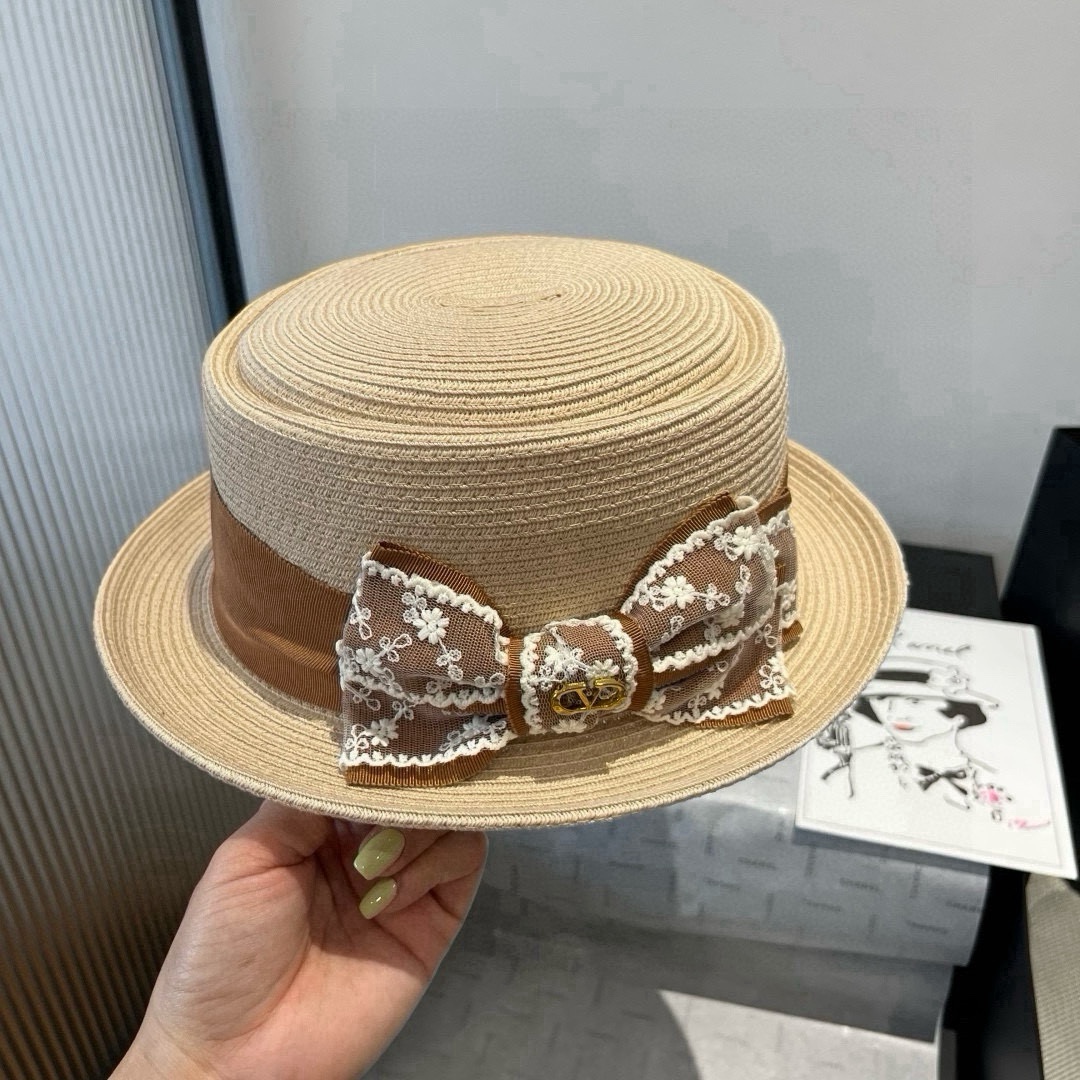 
🆕

华伦天奴新款平顶草帽，细草制作，帽型超赞