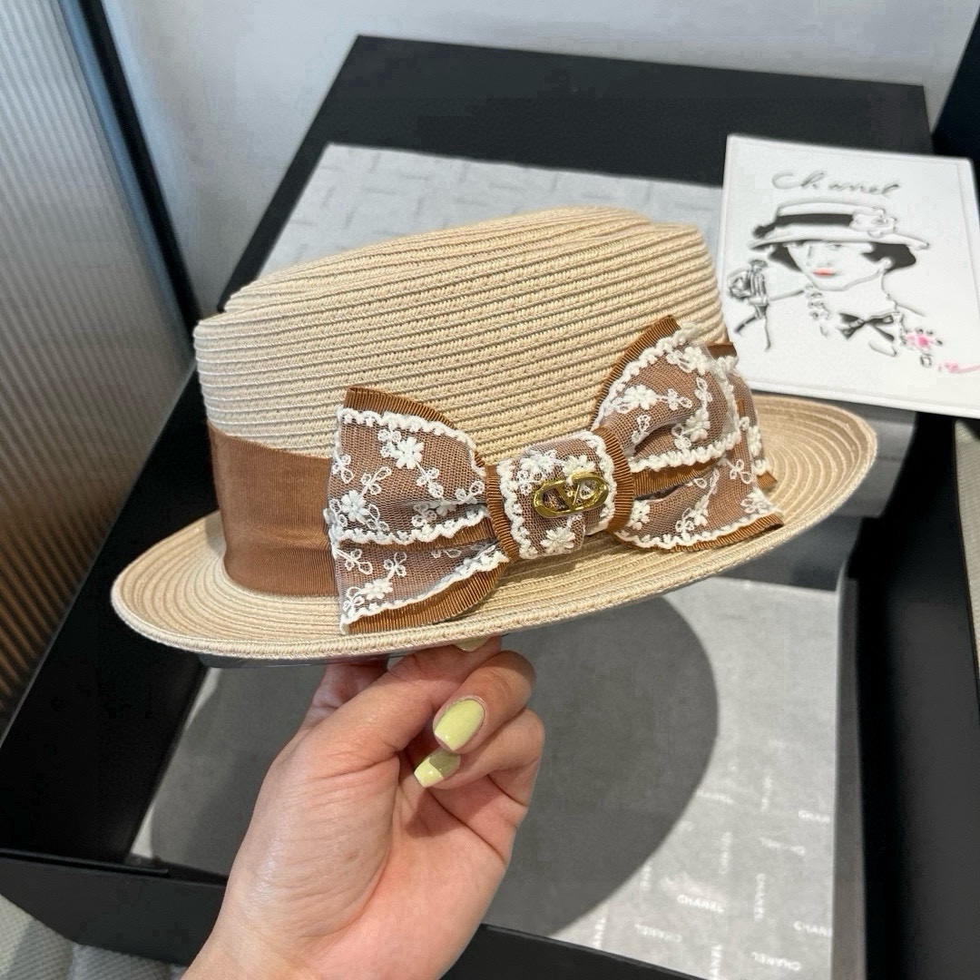 
🆕

华伦天奴新款平顶草帽，细草制作，帽型超赞