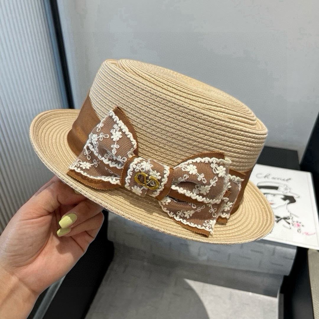 
🆕

华伦天奴新款平顶草帽，细草制作，帽型超赞