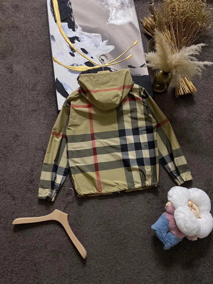 Burberry Baperly 2024 Spring Collection in Khaki, Sizes M-3XL Available - 图片 6