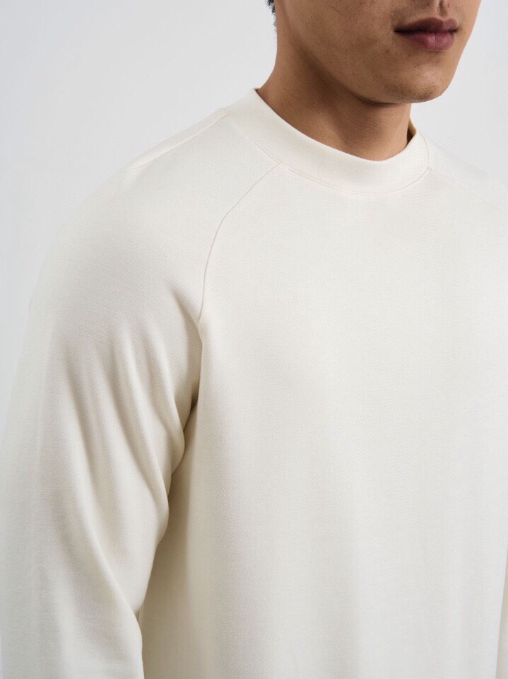 Ermenegildo Zegna Jeenia Fall Winter Series: Lightweight Wool Long-Sleeved T-Shirts for Comfort and Style - 图片 5