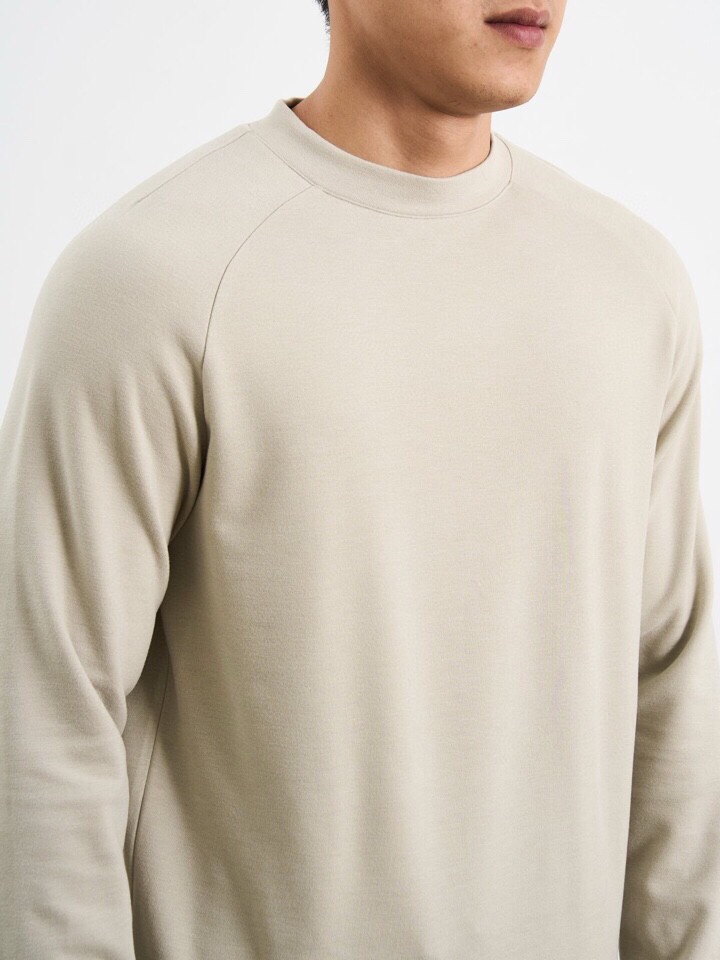 Ermenegildo Zegna Jeenia Fall Winter Collection: Lightweight Wool T-shirts with Close-cut Sleeves. - 图片 3