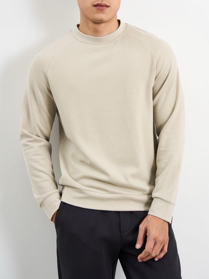 Ermenegildo Zegna Jeenia Fall Winter Collection: Lightweight Wool T-shirts with Close-cut Sleeves. - 图片 2
