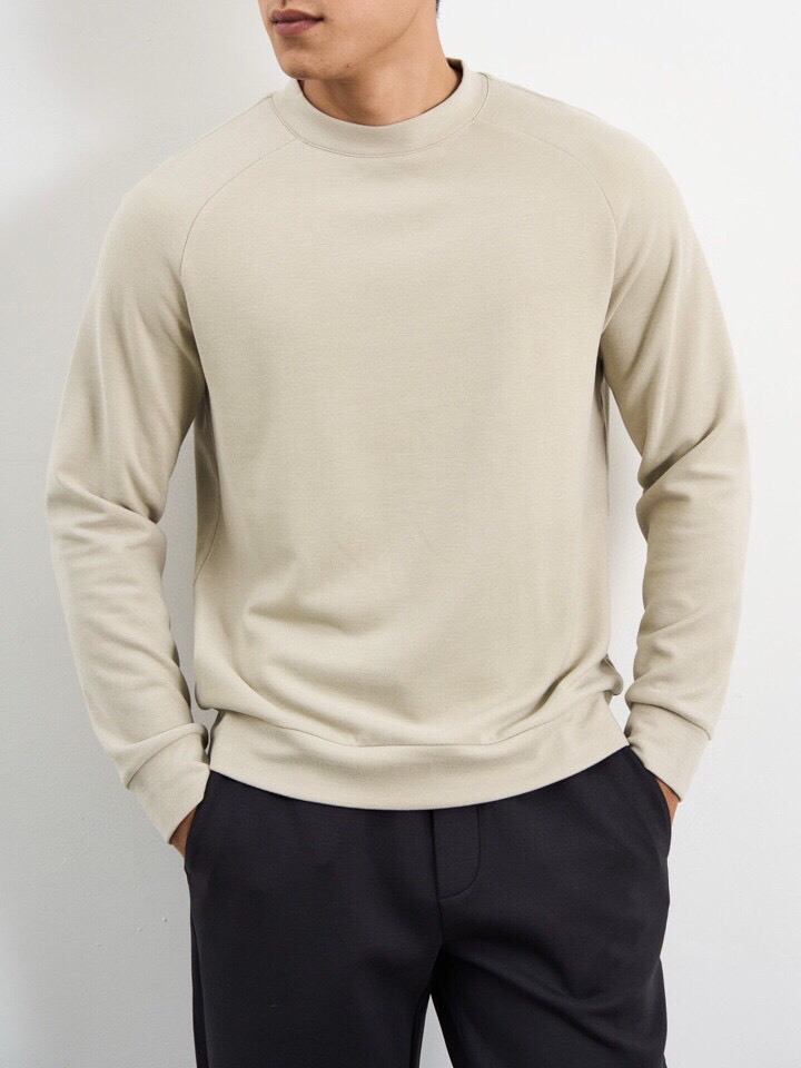 Ermenegildo Zegna Jeenia Fall Winter Collection: Lightweight Wool T-shirts with Close-cut Sleeves. - 图片 5