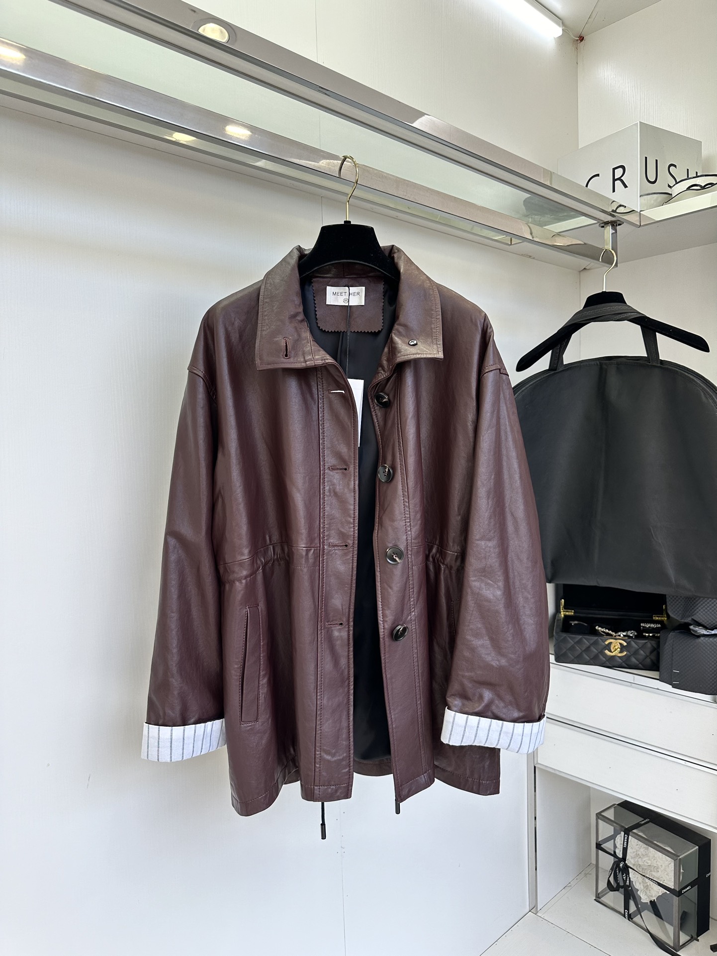Women's Lambskin Leather Jacket with Striped Sleeve Detail - Stylish & Comfortable 5 i1754364696 6557 3