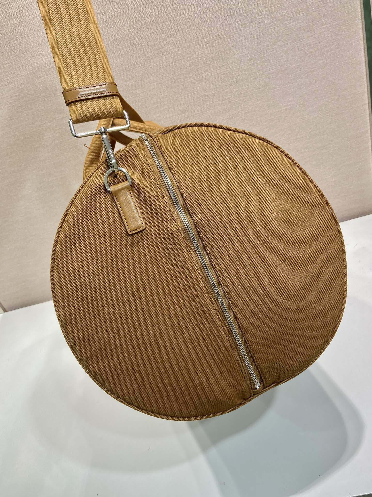תיק ניות Prada לניפוש גברים מכותבים לנוחות נוחות, 53 ס"מ 6 i1754380385 5452 4
