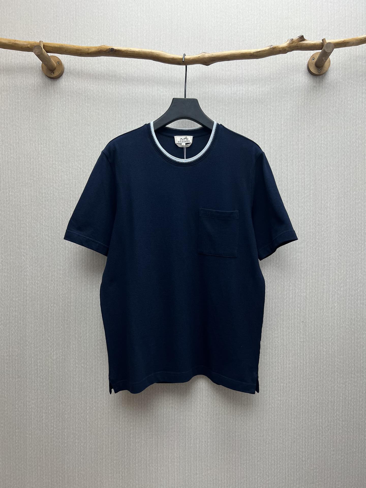Hermès 25ss nuevo Piqures Sellier camiseta de cuello redondo lisa, azul marino, versión alta, tallas: S, M, L, XL.