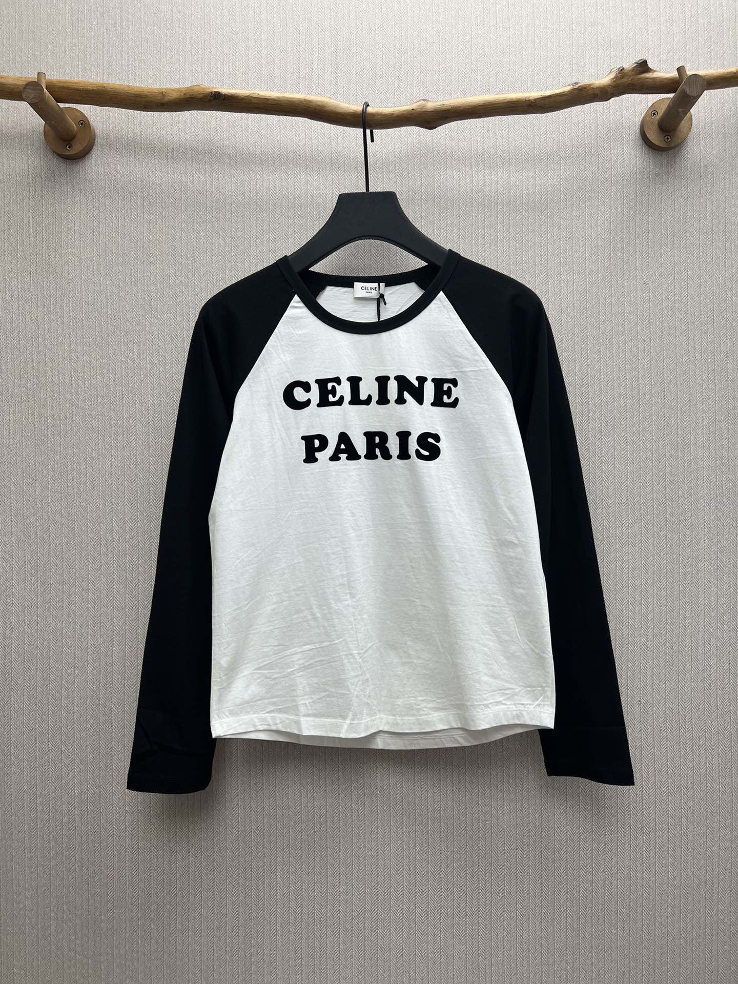 Camiseta de manga larga raglán de cuello redondo nueva temporada 25ss de Celine, para mujer, color blanco, versión alta…