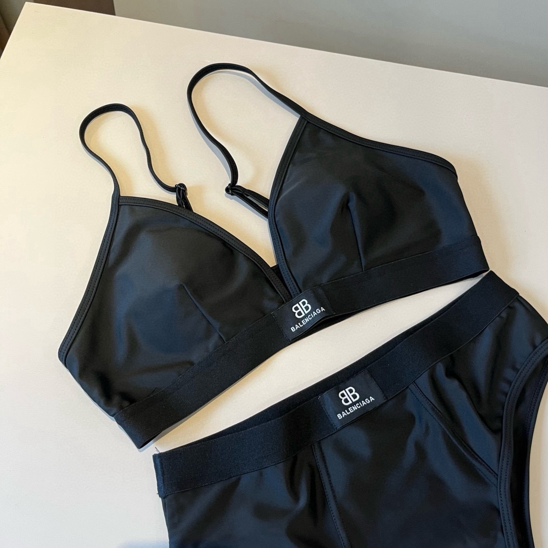 🆕

Chanel香奈儿比基尼泳衣 最新面料S M L XL