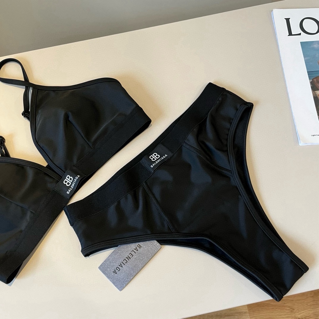 🆕

Chanel香奈儿比基尼泳衣 最新面料S M L XL