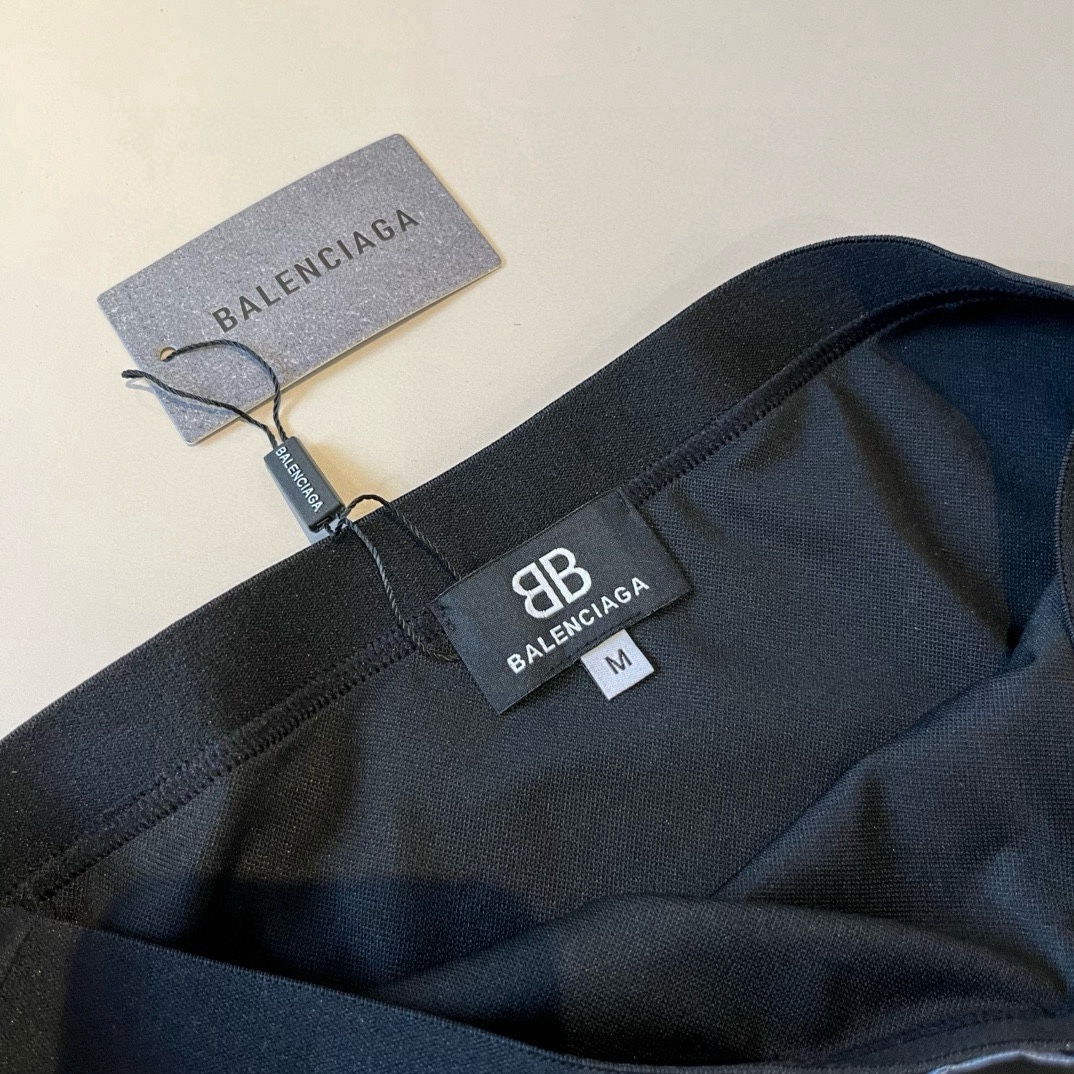 🆕

Chanel香奈儿比基尼泳衣 最新面料S M L XL