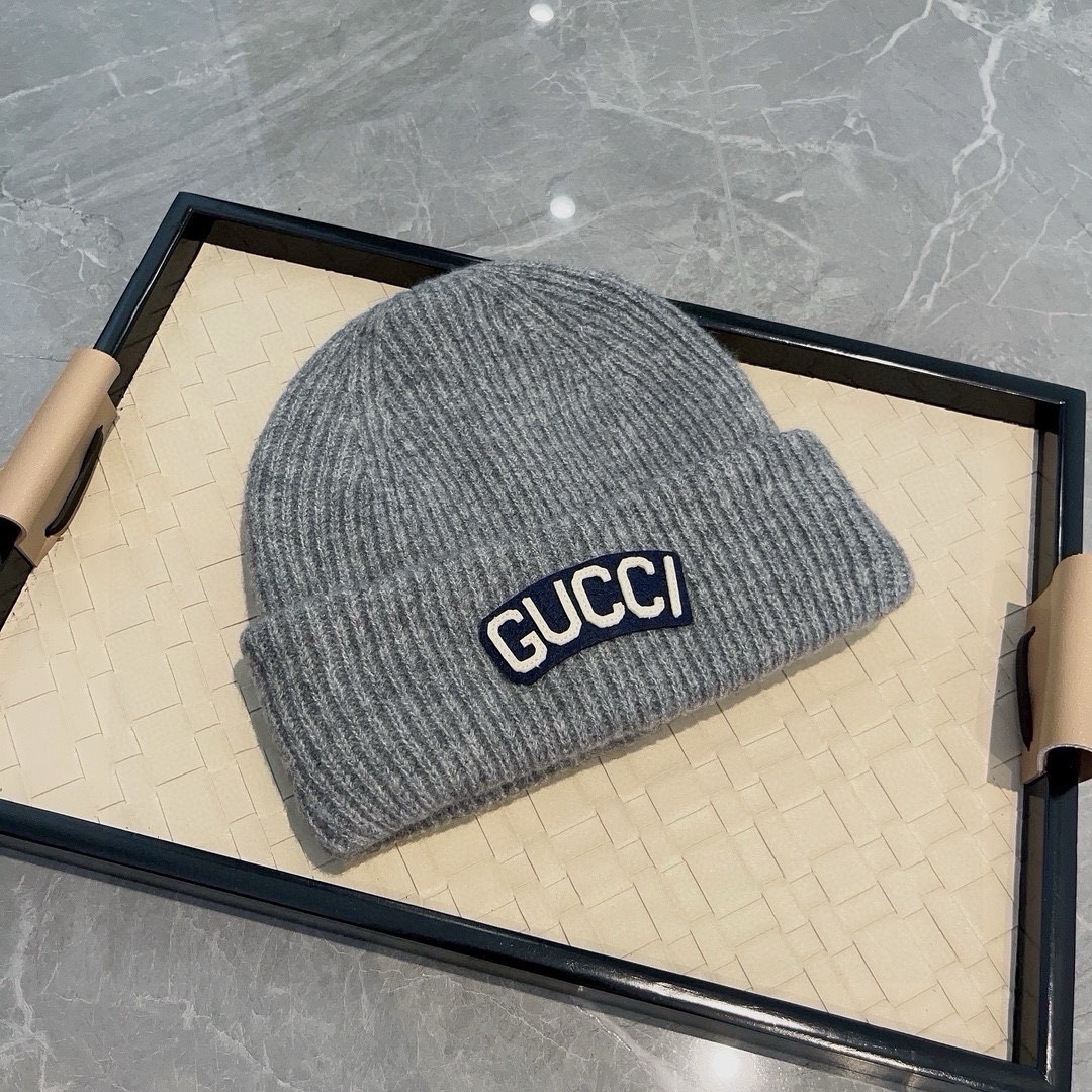 🆕

Gucci古奇秋冬新款毛线帽，羊毛面料，男女同款