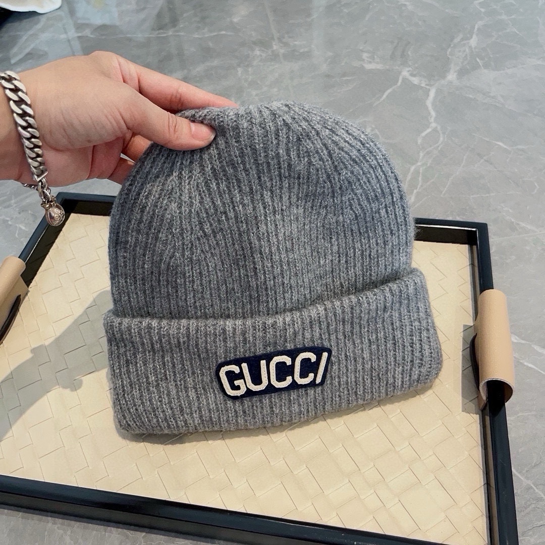 🆕

Gucci古奇秋冬新款毛线帽，羊毛面料，男女同款