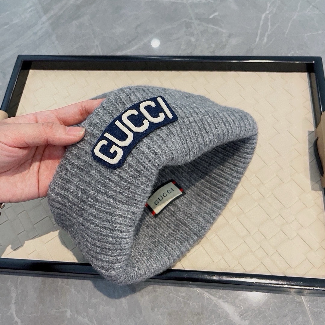 🆕

Gucci古奇秋冬新款毛线帽，羊毛面料，男女同款