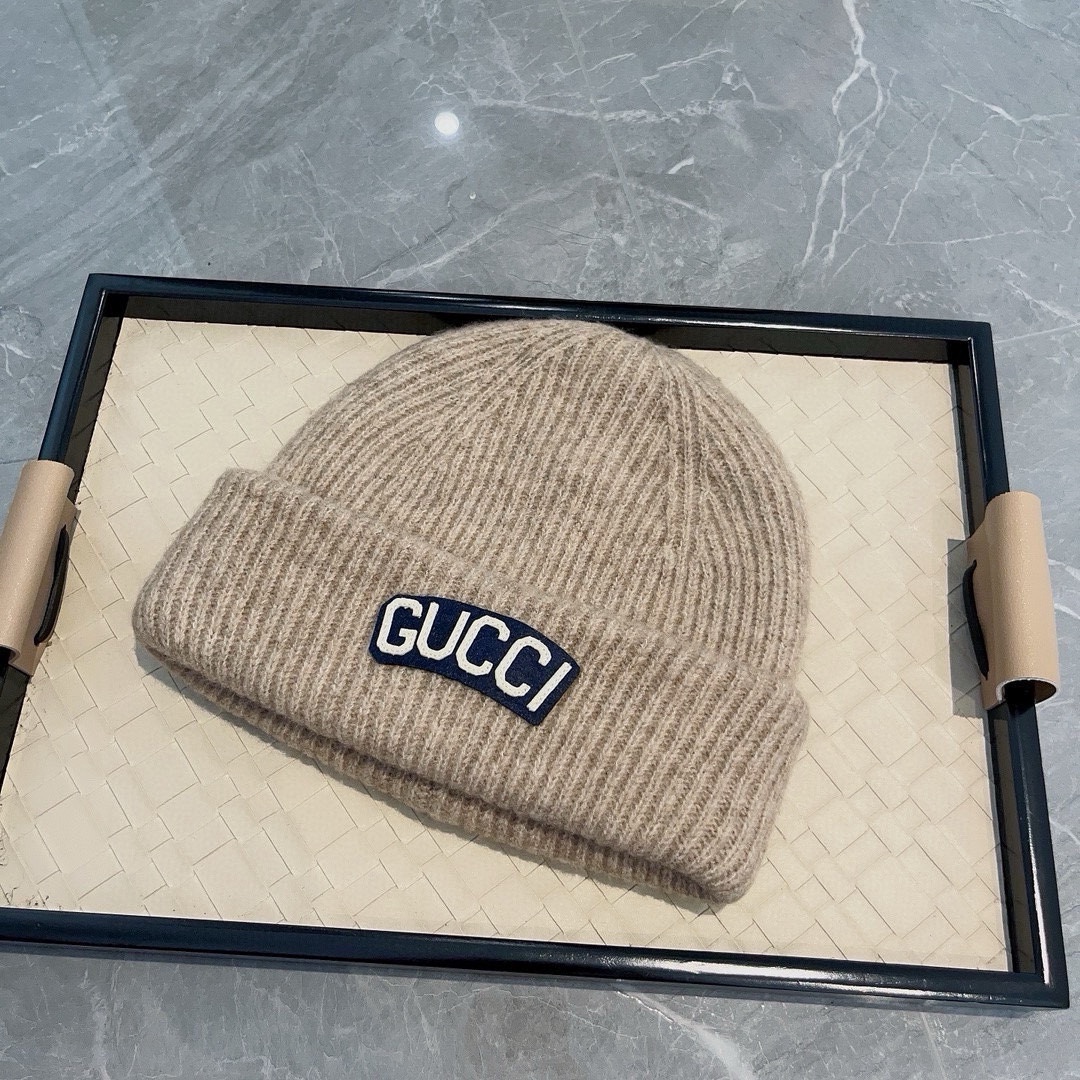 🆕

Gucci古奇秋冬新款毛线帽，羊毛面料，男女同款