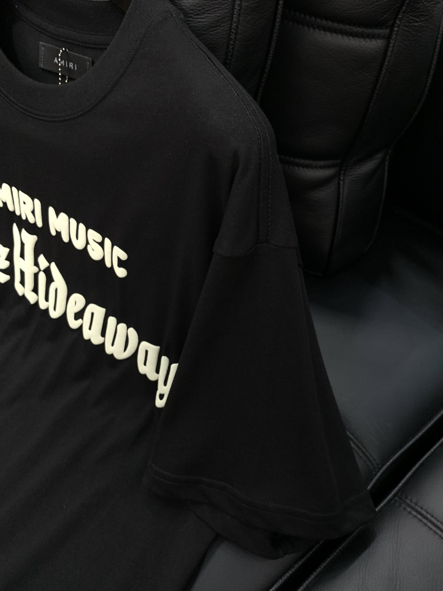 “Summer 2025 Hot Soft Salent Salary T-Shirts: High-Class Comfort with Alphabet Logo Print” - 图片 5