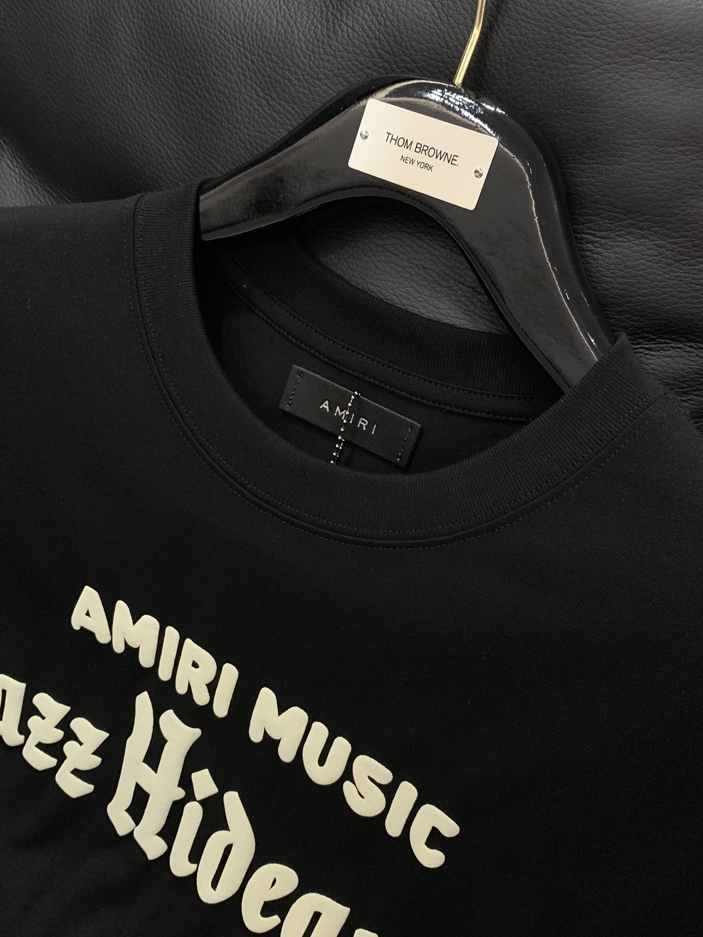 “Summer 2025 Hot Soft Salent Salary T-Shirts: High-Class Comfort with Alphabet Logo Print” - 图片 4