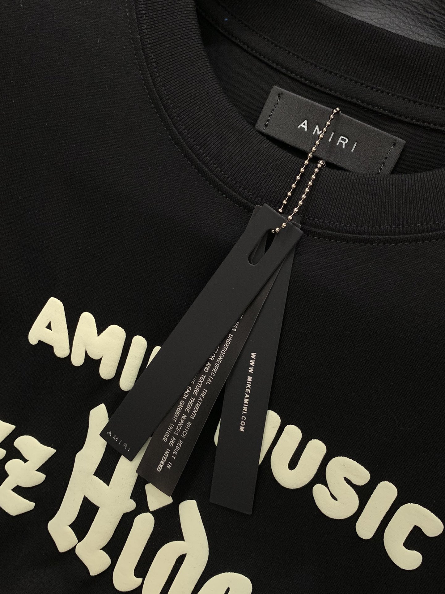 “Summer 2025 Hot Soft Salent Salary T-Shirts: High-Class Comfort with Alphabet Logo Print” - 图片 7