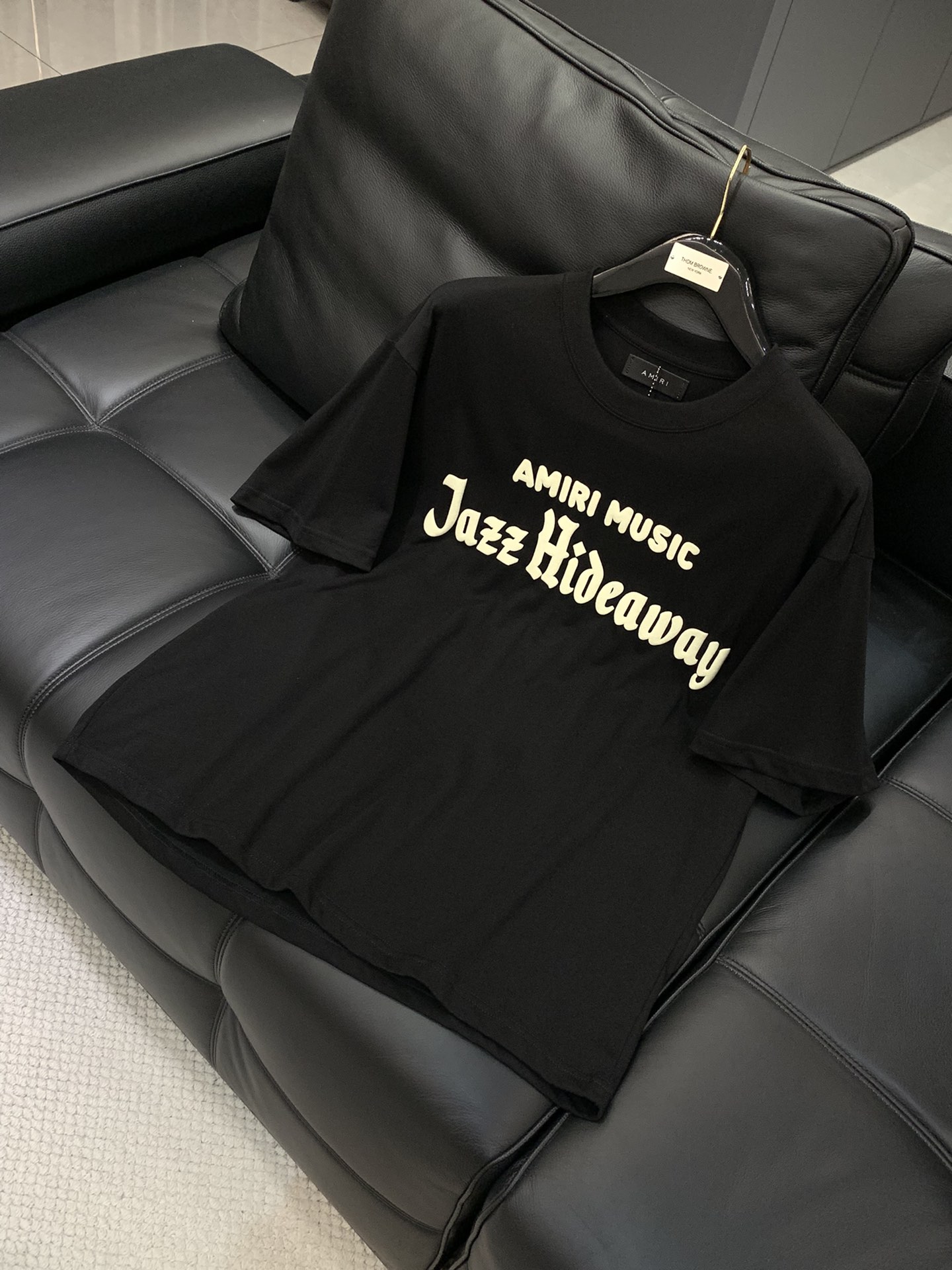 “Summer 2025 Hot Soft Salent Salary T-Shirts: High-Class Comfort with Alphabet Logo Print” - 图片 3