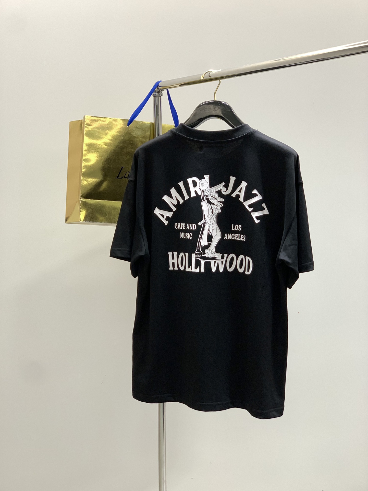 “Amir Amiri Summer 2025 Hot Soft Salent Salary T-Shirts: High-Class Comfort with Alphabet Logo” - 图片 2