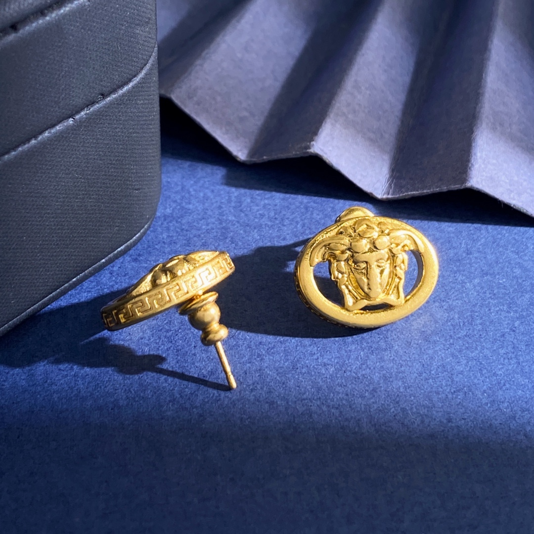 Versace and Versailles: Key Highlights from VS92 p225 - 图片 5
