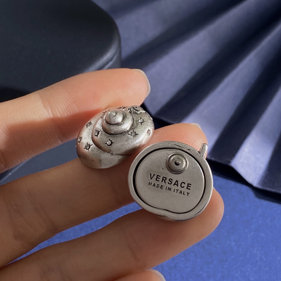 Versace-designed Snail Field Earring with Brass and Silver, 23g, 2cm Size - 图片 5