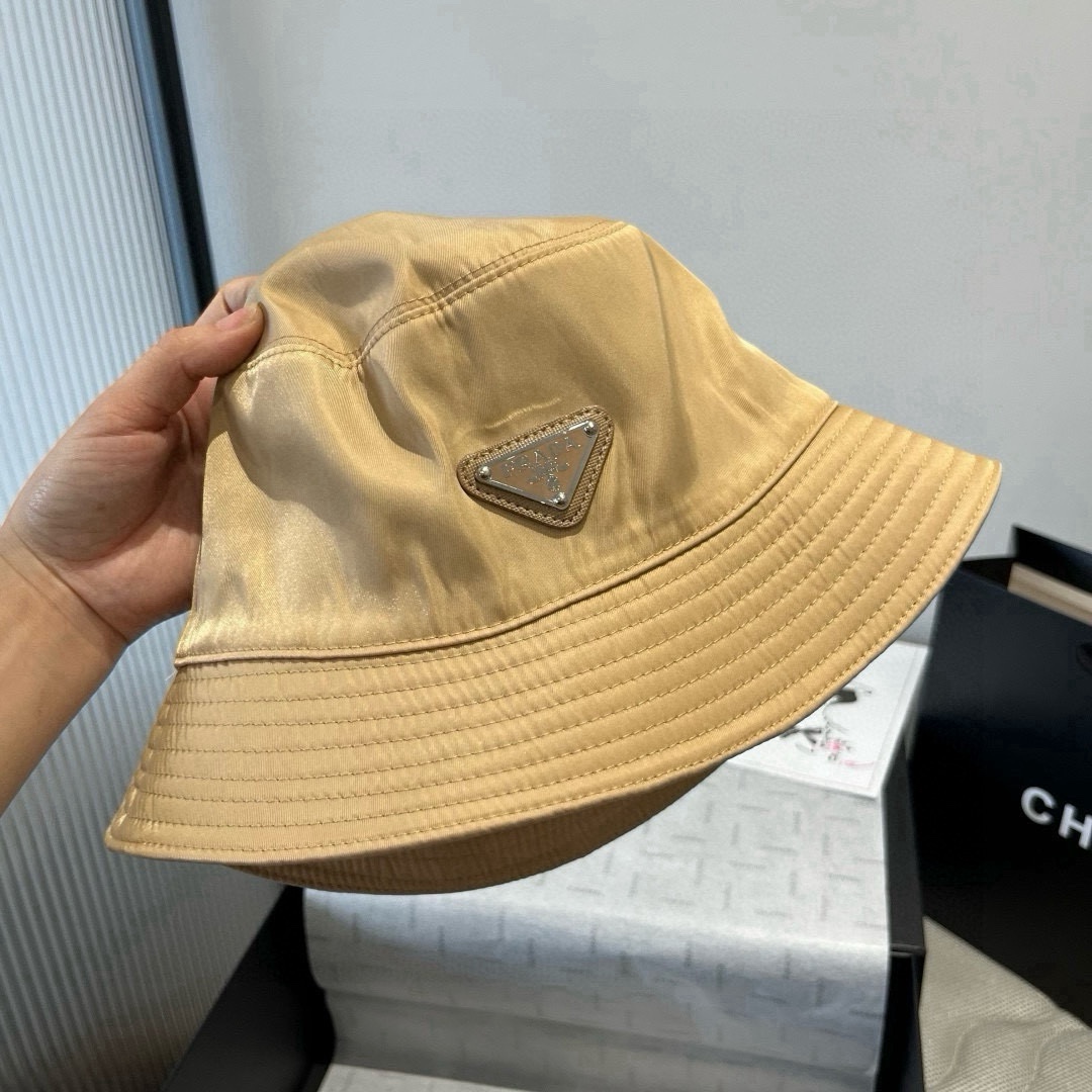 🆕

PRADA普拉达渔夫帽，帆布帽，头围57cm