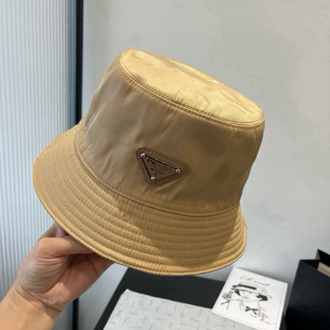 🆕

PRADA普拉达渔夫帽，帆布帽，头围57cm