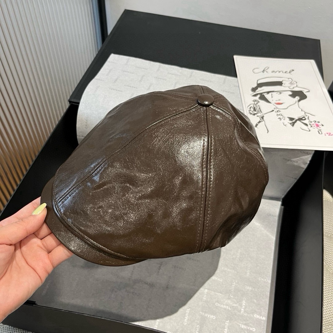 🆕

普拉达新款前进帽，高端定，头围57cm