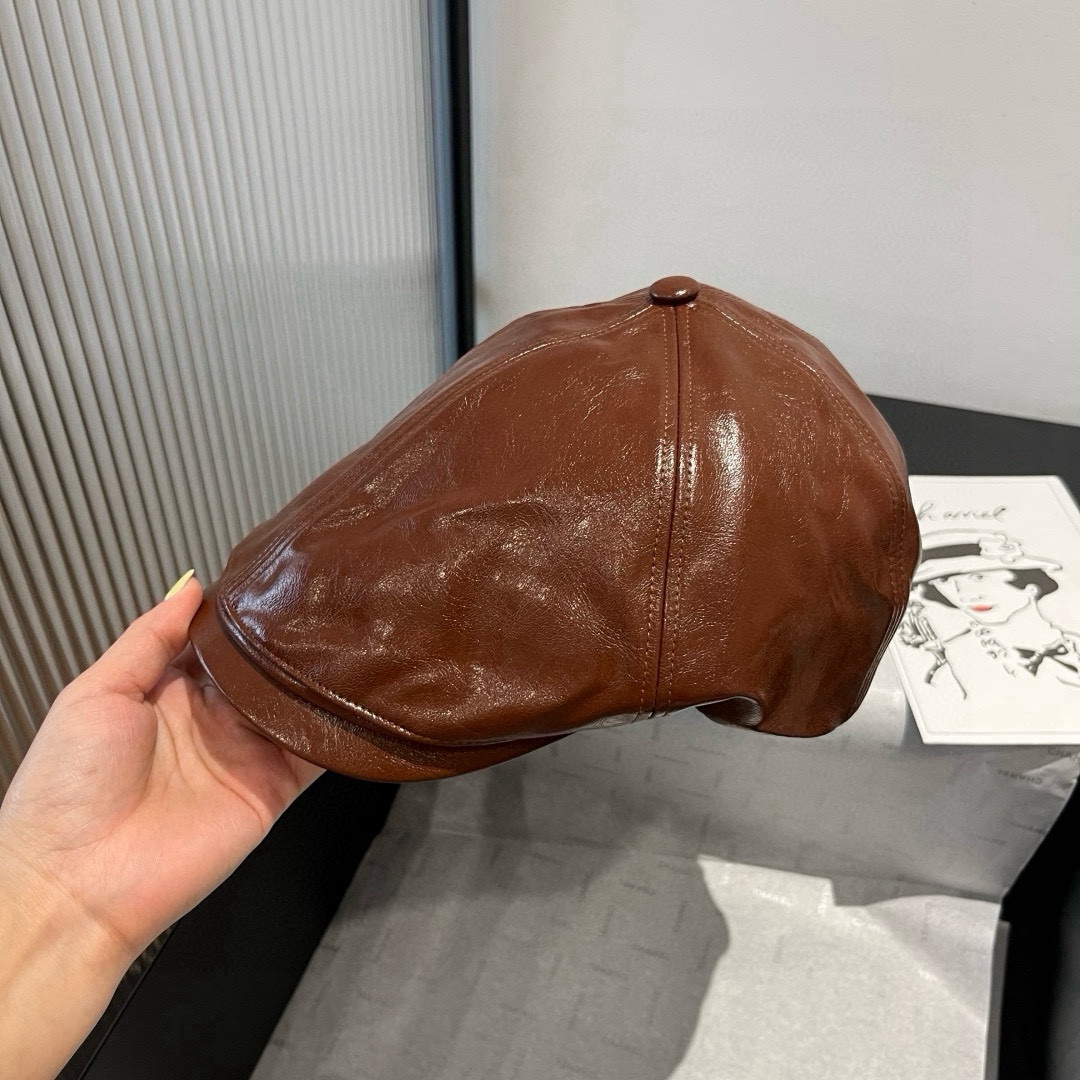 🆕

普拉达新款前进帽，高端定，头围57cm