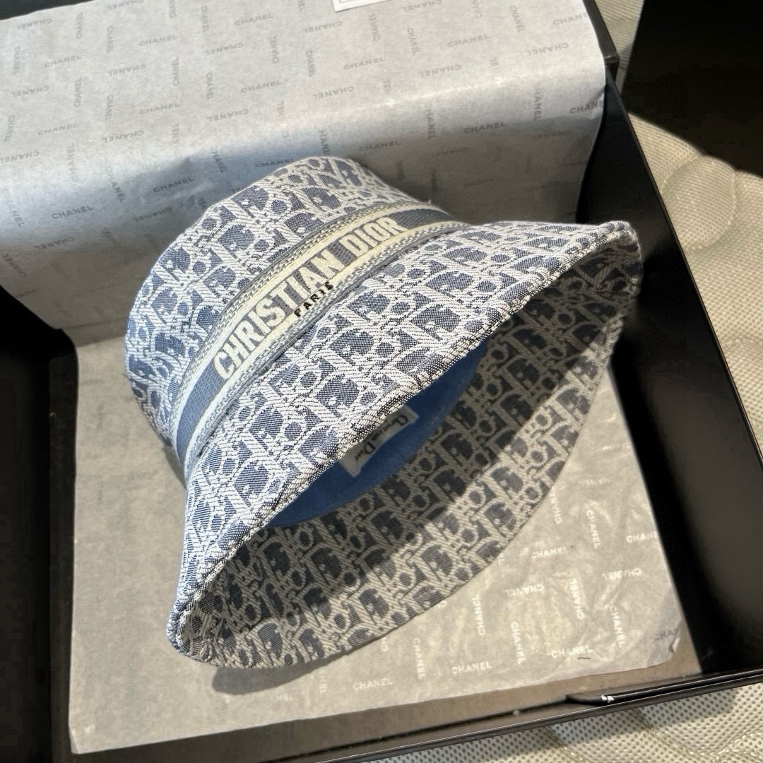 🆕
Dior迪奥新款渔夫帽