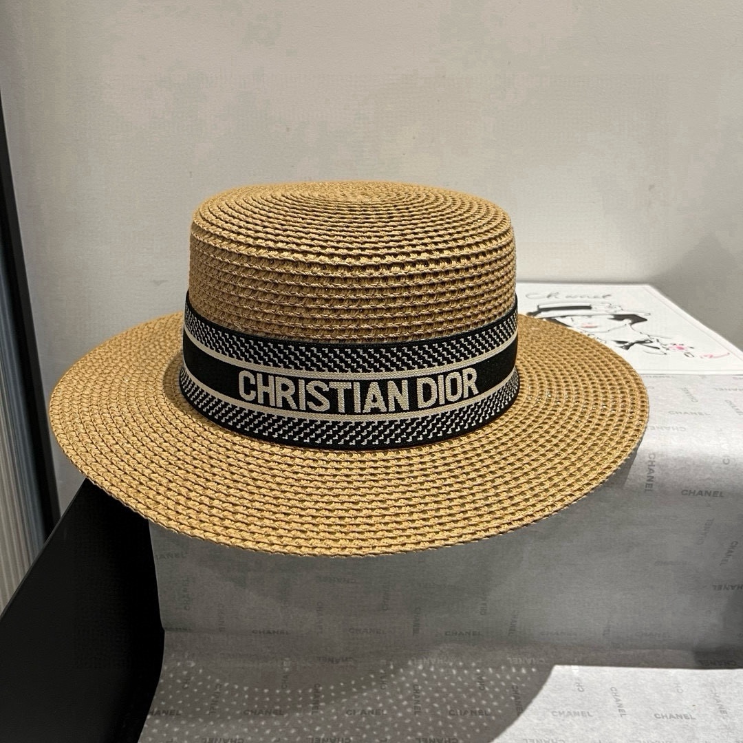 🆕

Dior迪奥新款草帽，平顶礼帽台湾PP草，头围57cm