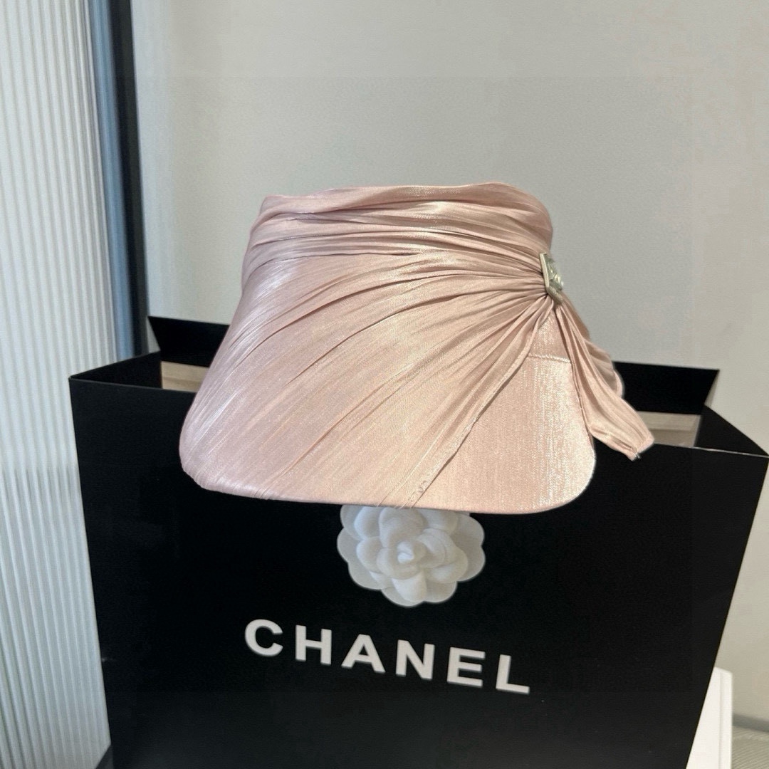 🆕

miumiu缪缪新款真丝发箍，蝴蝶结遮阳帽