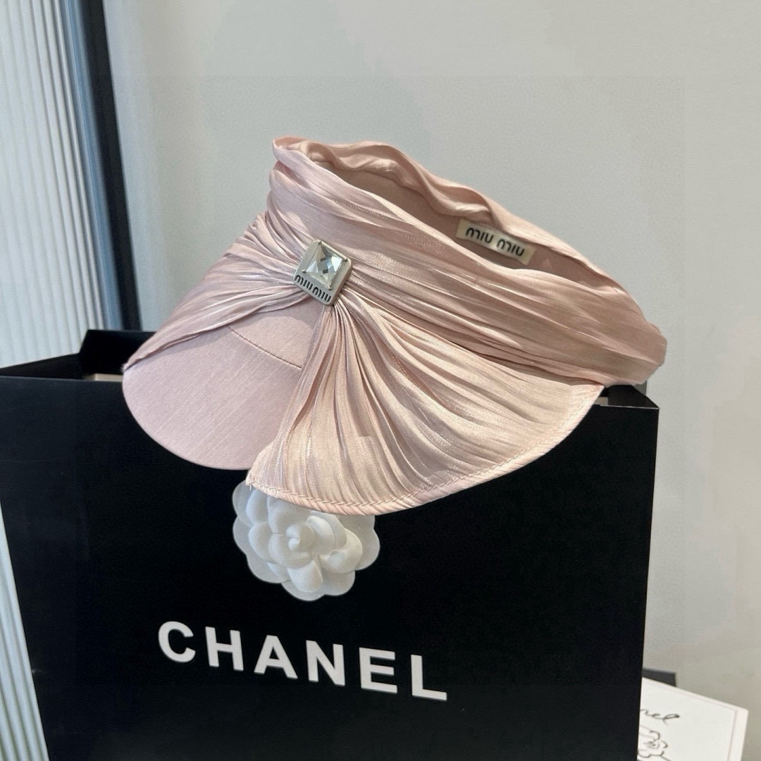 🆕

miumiu缪缪新款真丝发箍，蝴蝶结遮阳帽