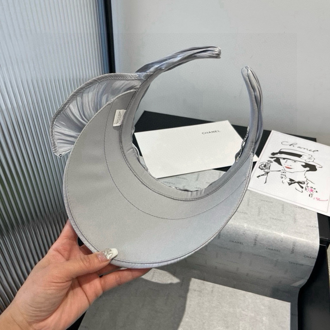 🆕

miumiu缪缪新款真丝发箍，蝴蝶结遮阳帽