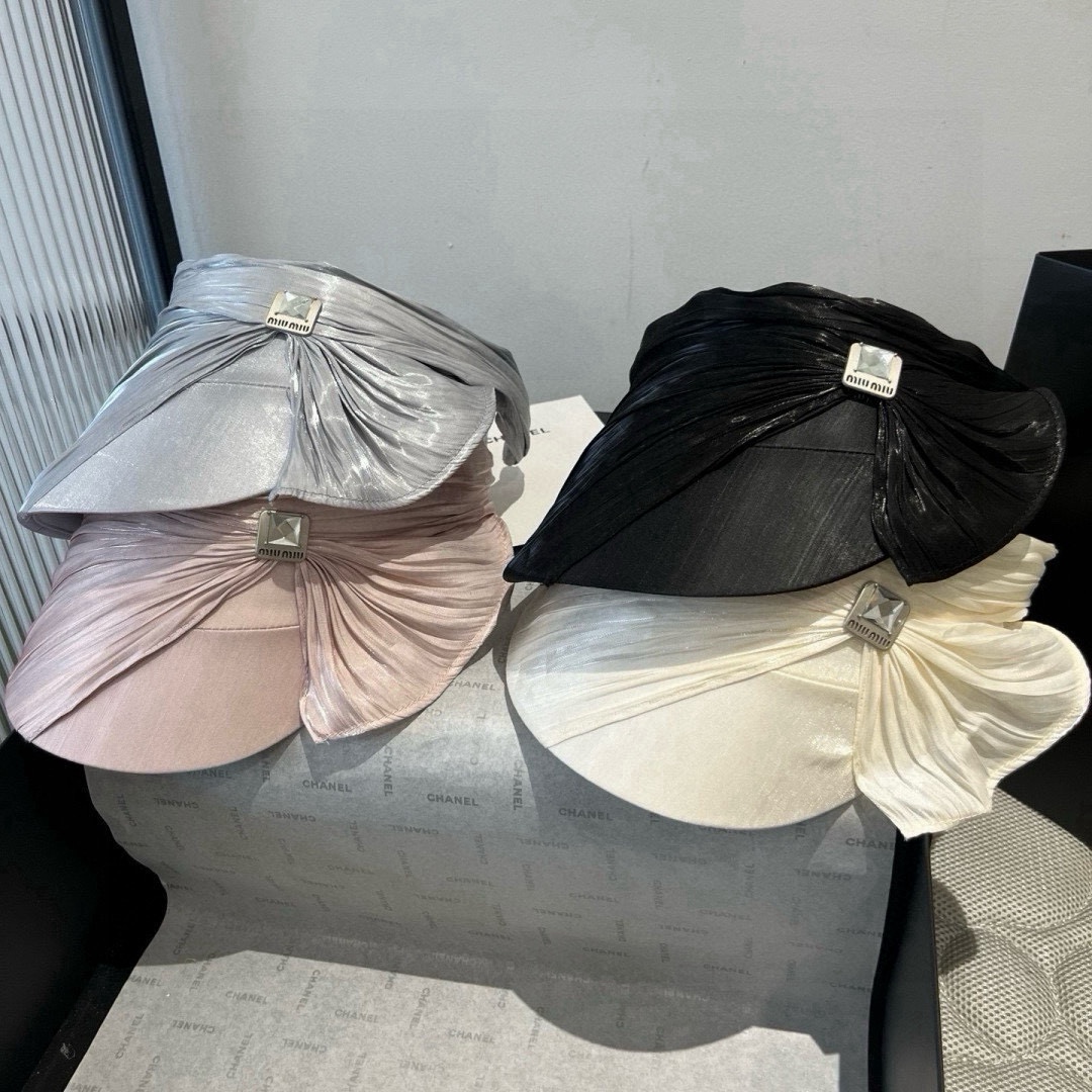 🆕

miumiu缪缪新款真丝发箍，蝴蝶结遮阳帽