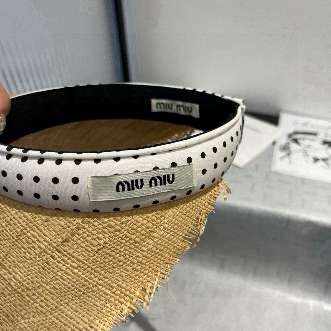 🆕

miumiu缪缪草帽，发箍遮阳帽